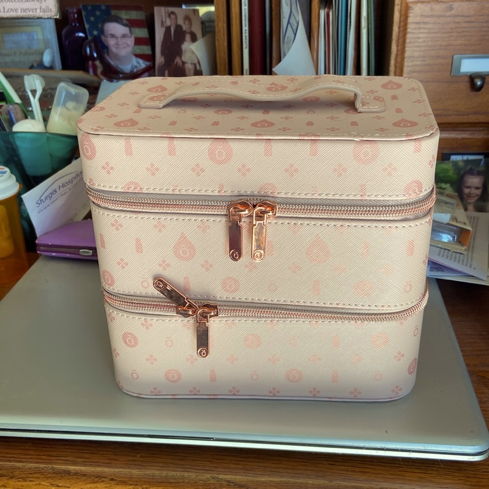 Oils (doTERRA) carrying case